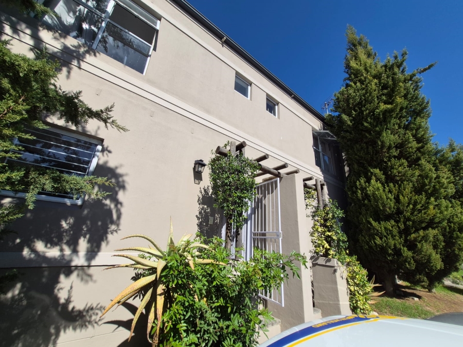 To Let 2 Bedroom Property for Rent in Sonstraal Heights Western Cape